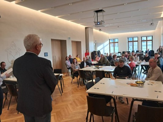 Strategický plán: máme za sebou dotazníkové šetření i veřejné setkání. Kde vidí diskutující hlavní problémy Hradiště?